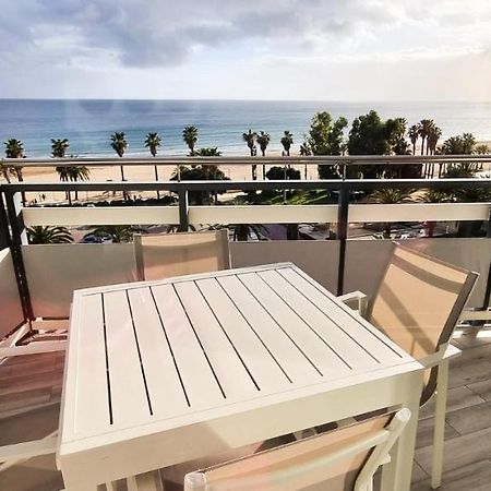 סאלו Fantastic Sea View On The Beach מראה חיצוני תמונה