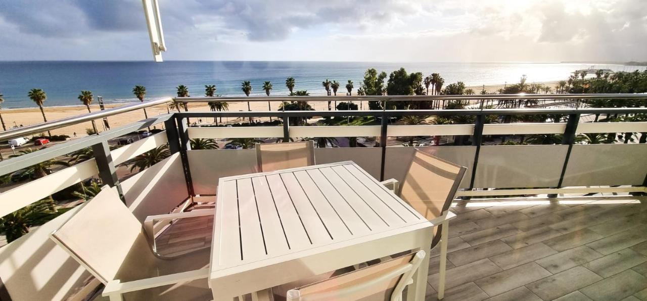 סאלו Fantastic Sea View On The Beach מראה חיצוני תמונה
